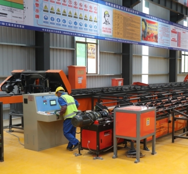 Linha de produção de roscagem de barras de aço CNC