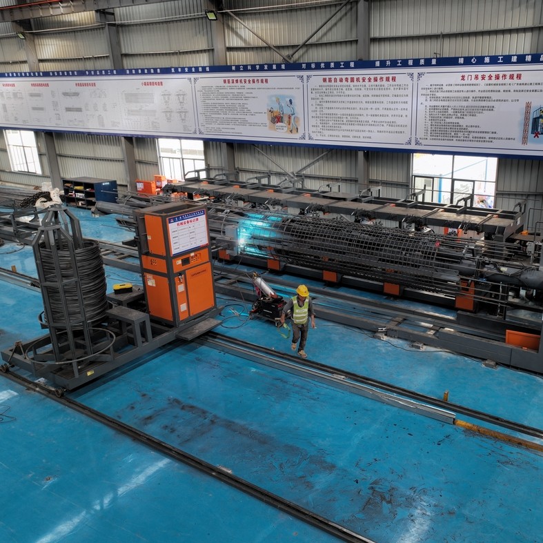 Automatisches Käfigschweißzentrum