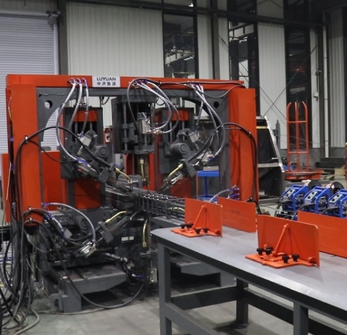 Robot tạo hình lồng thanh thép