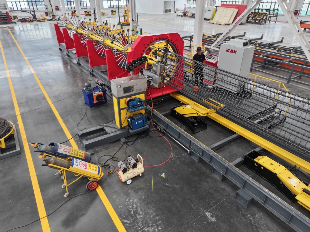 Machine de soudage par roulage de cage d'armature