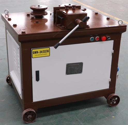 Cintreuse à l’arc de barres d’acier