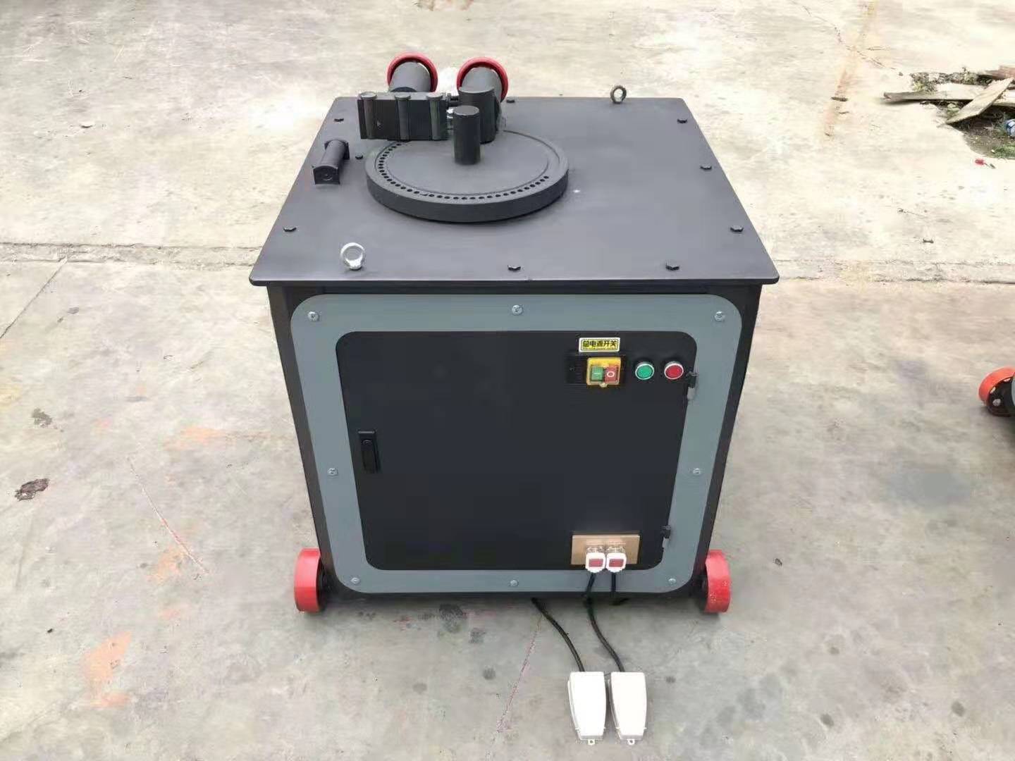 Kleine elektrische Stahlstangenbiegemaschine